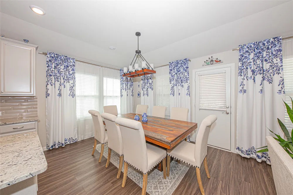 612 Fawn Valley Drive Princeton, TX 75407
