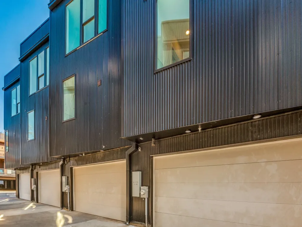 426 W 9th Street #106 Dallas, TX 75208