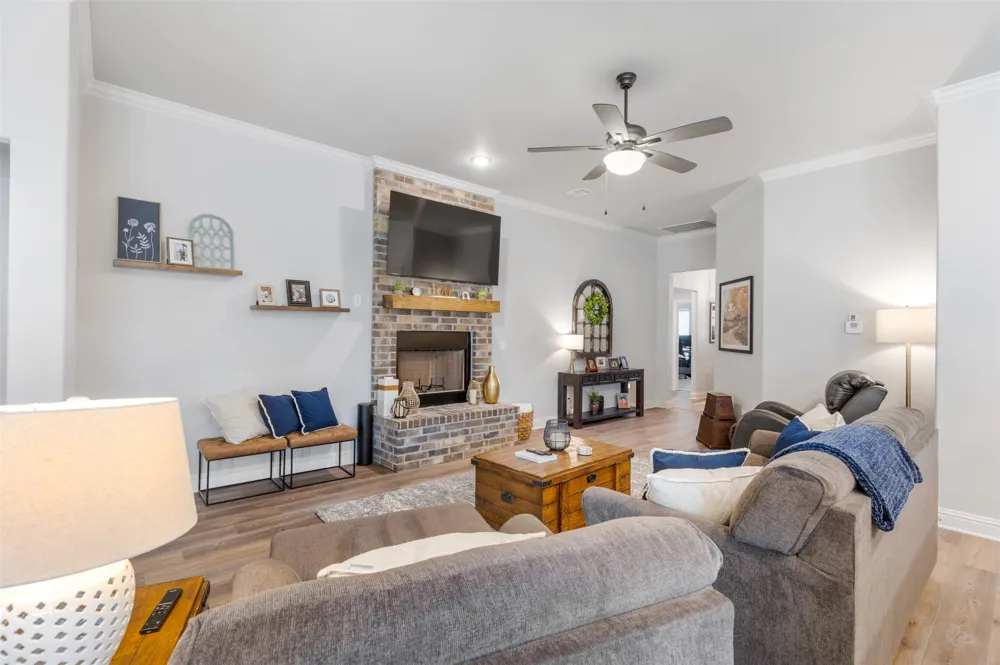3919 Rose Hill Court Denison, TX 75020