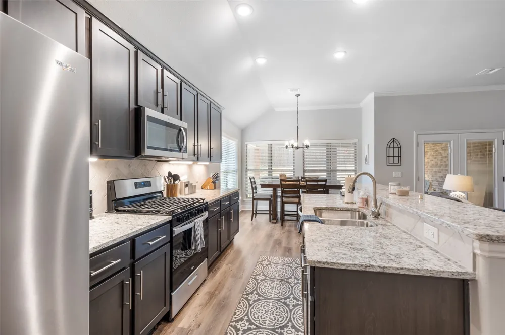3919 Rose Hill Court Denison, TX 75020