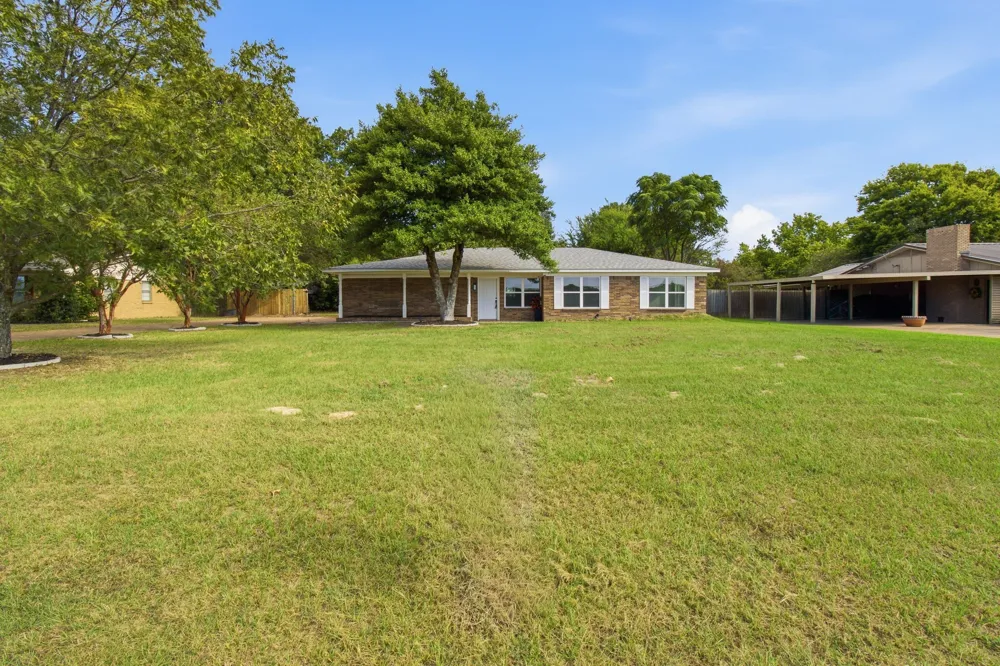 3215 FM 2495 Athens, TX 75752