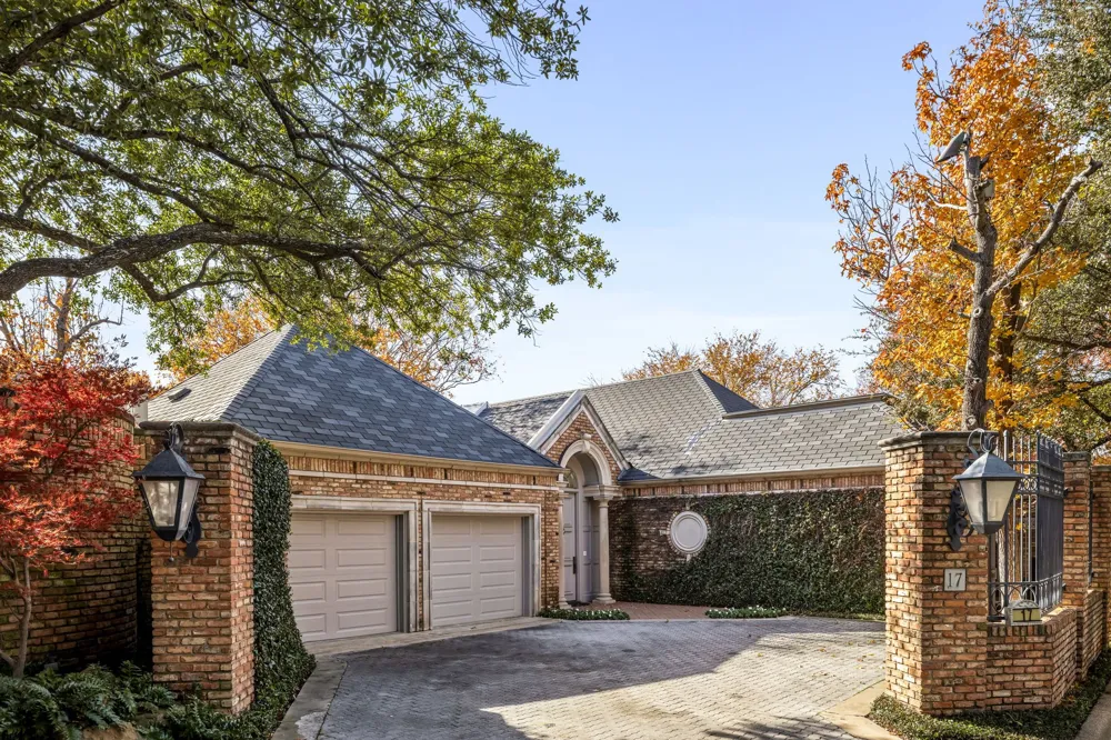 17 Stonecourt Circle Dallas, TX 75225