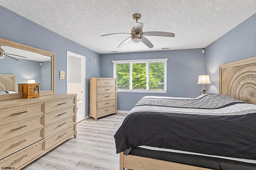 27 School House Road Egg Harbor Township, NJ 08234