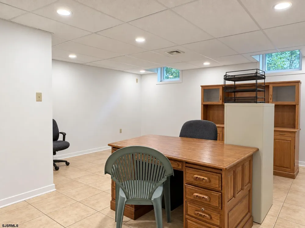 27 School House Road Egg Harbor Township, NJ 08234