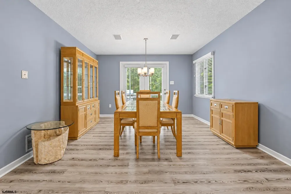 27 School House Road Egg Harbor Township, NJ 08234