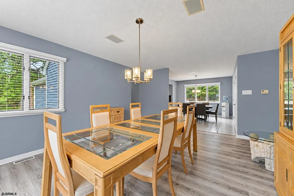 27 School House Road Egg Harbor Township, NJ 08234