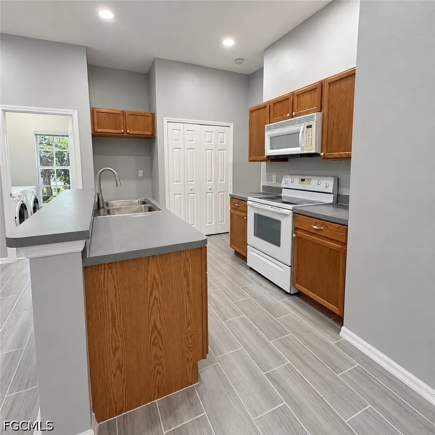 SW 27th Avenue Cape Coral, FL 33914