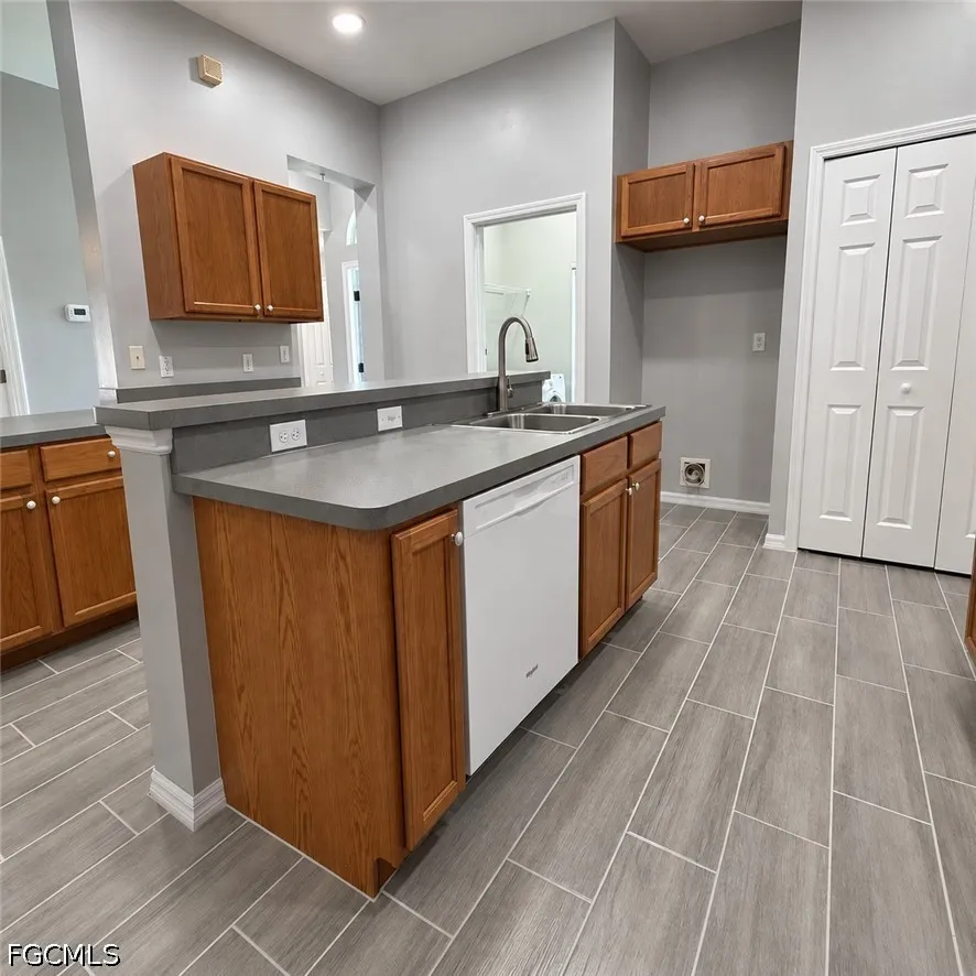 SW 27th Avenue Cape Coral, FL 33914