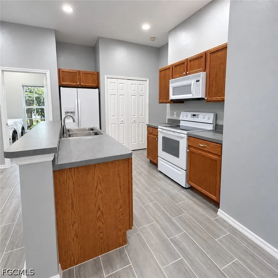SW 27th Avenue Cape Coral, FL 33914