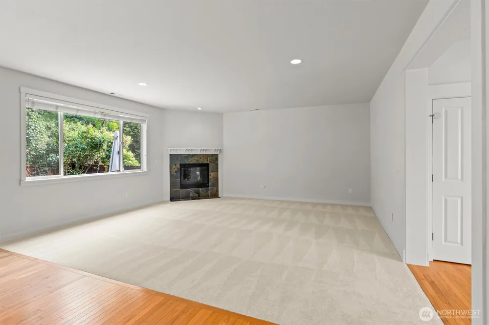 21927 44th Drive SE Bothell, WA 98021