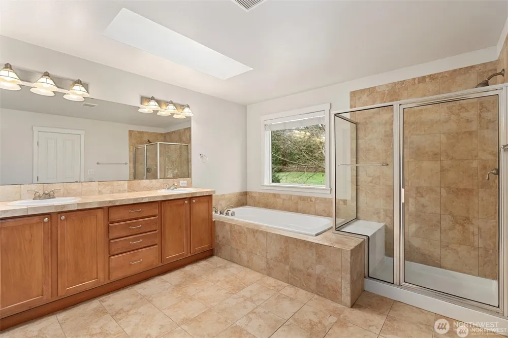 21927 44th Drive SE Bothell, WA 98021