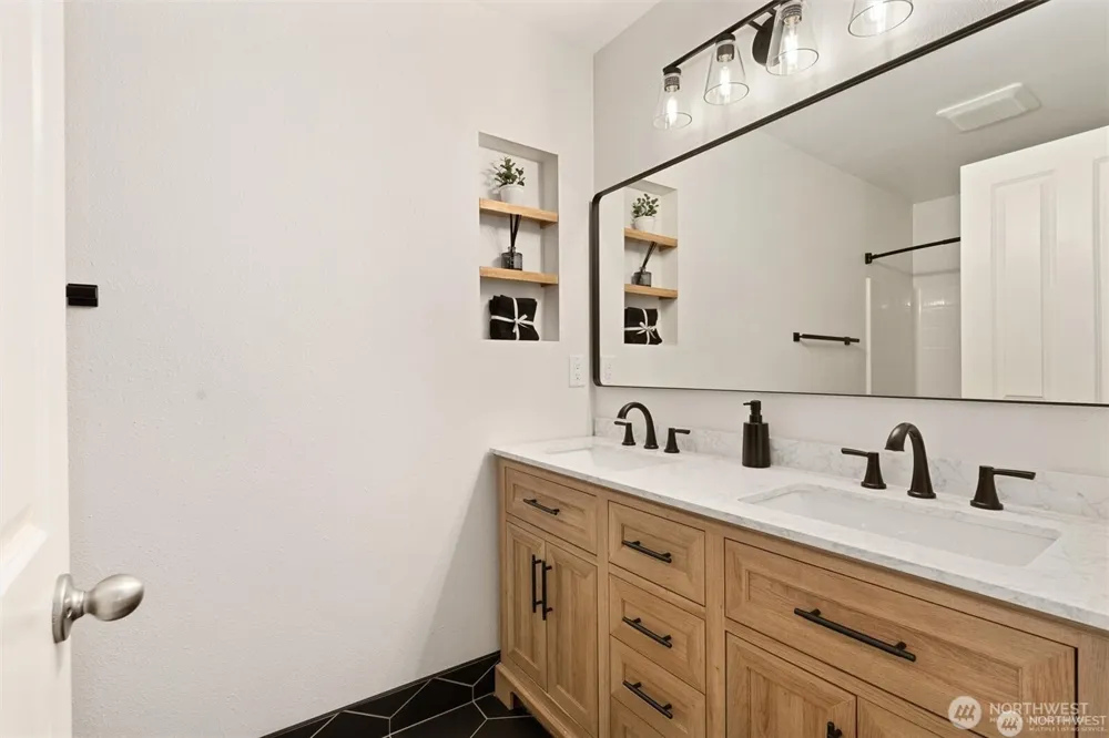 21927 44th Drive SE Bothell, WA 98021