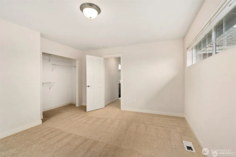 21927 44th Drive SE Bothell, WA 98021