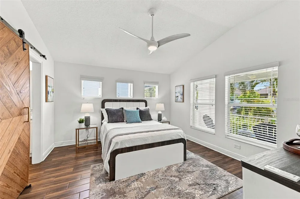 2447 4TH AVENUE S St Petersburg, FL 33712