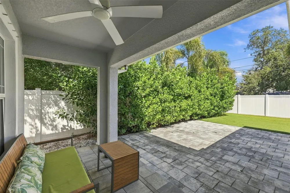 2447 4TH AVENUE S St Petersburg, FL 33712