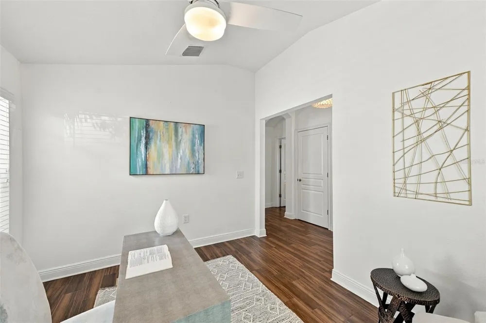 2447 4TH AVENUE S St Petersburg, FL 33712