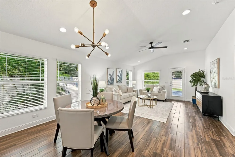 2447 4TH AVENUE S St Petersburg, FL 33712