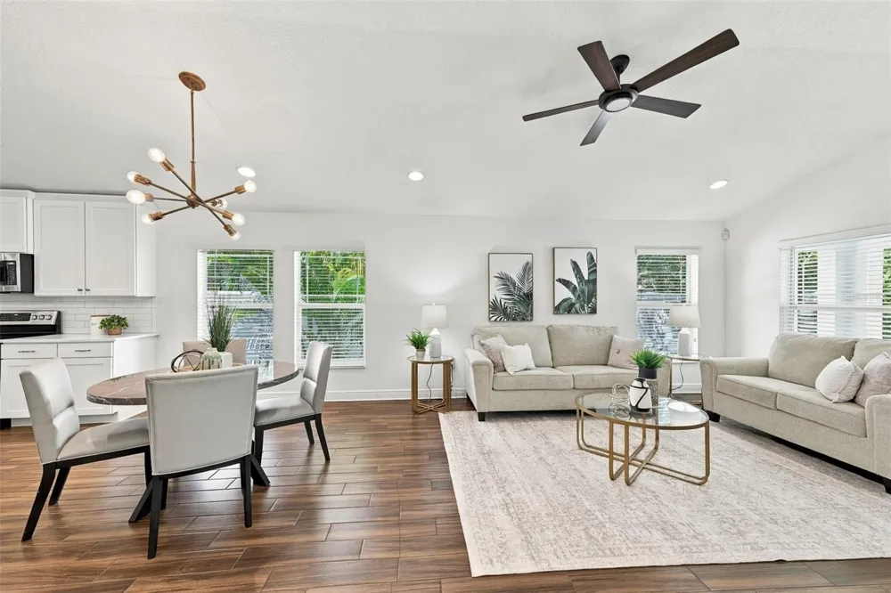 2447 4TH AVENUE S St Petersburg, FL 33712