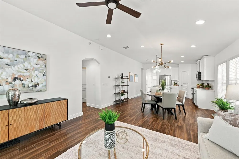 2447 4TH AVENUE S St Petersburg, FL 33712