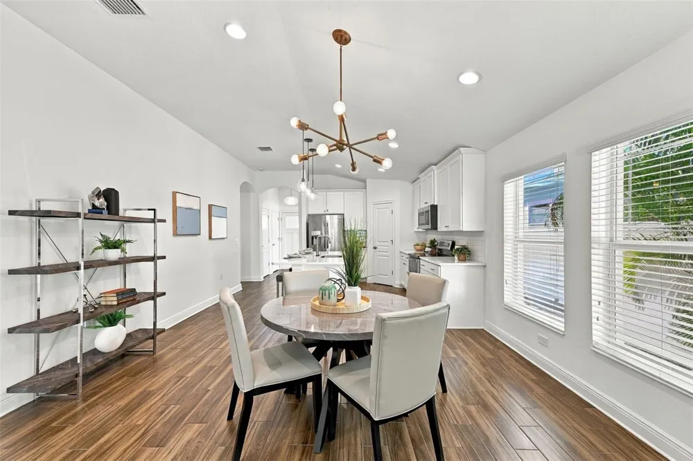 2447 4TH AVENUE S St Petersburg, FL 33712