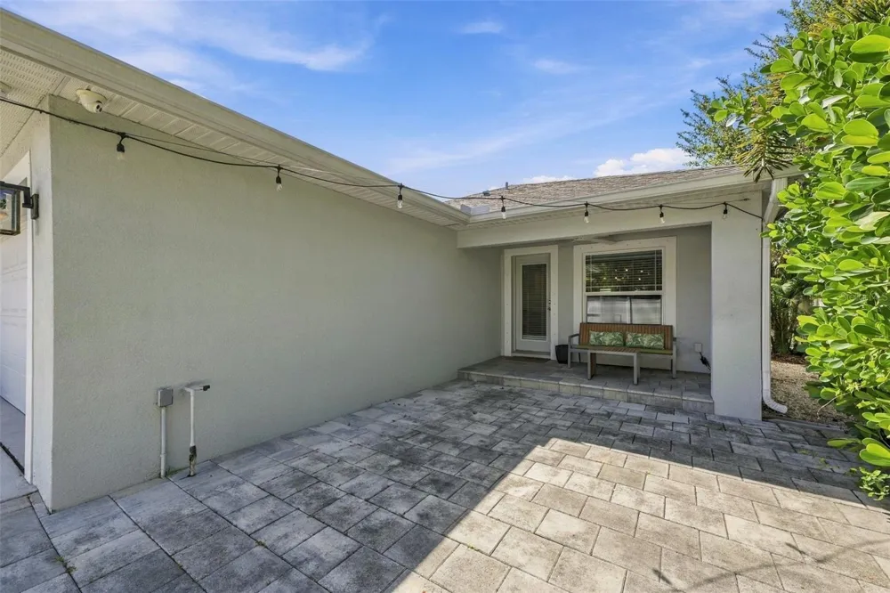 2447 4TH AVENUE S St Petersburg, FL 33712