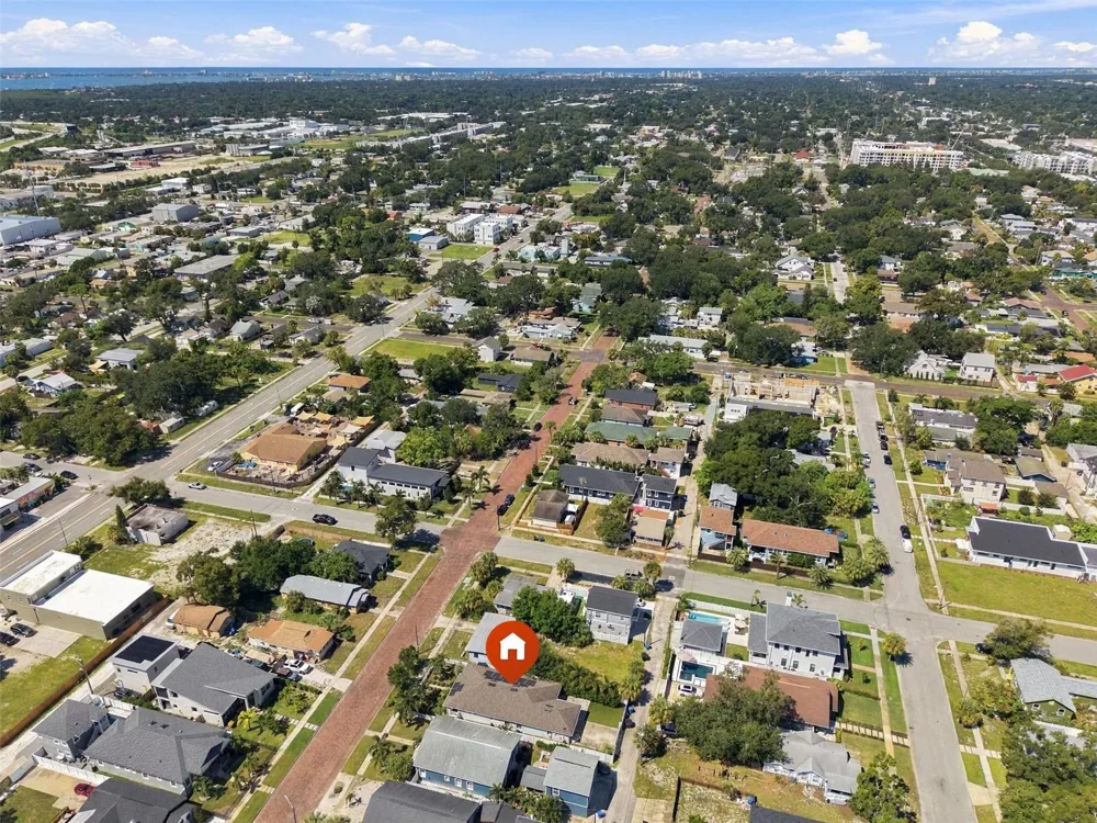 2447 4TH AVENUE S St Petersburg, FL 33712