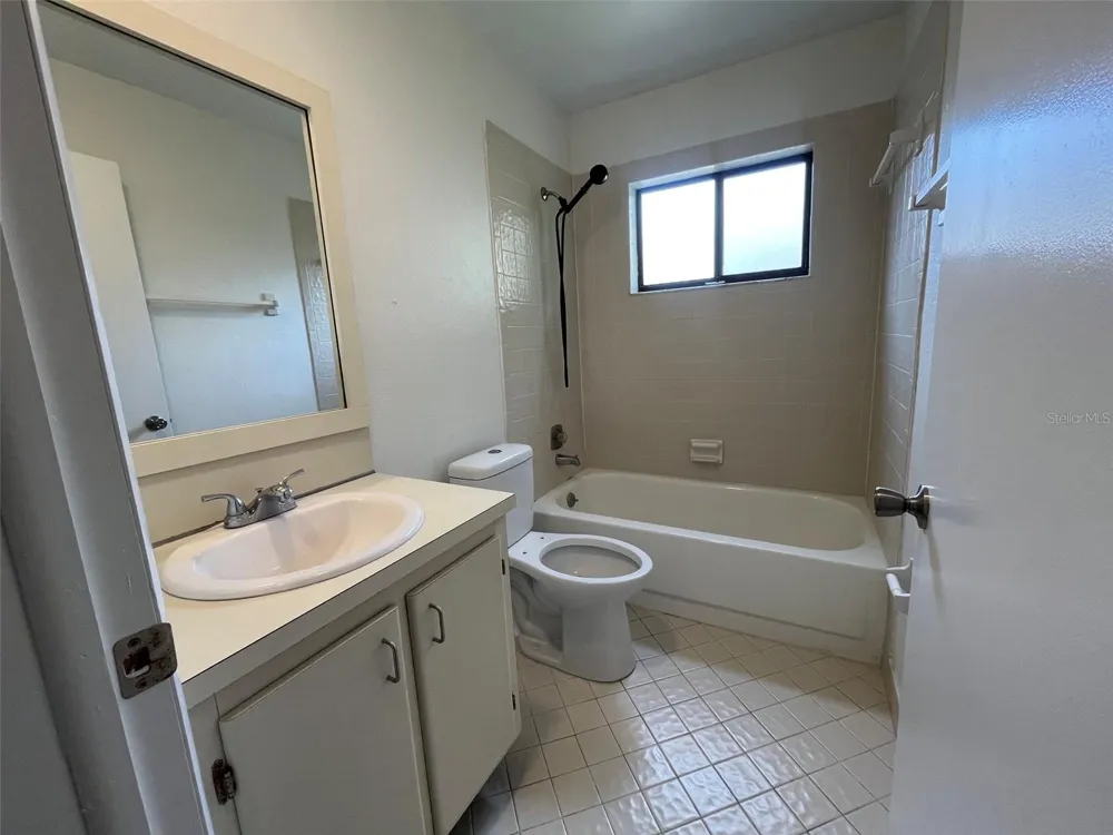 3300 FOX CHASE CIRCLE #219 Palm Harbor, FL 34683