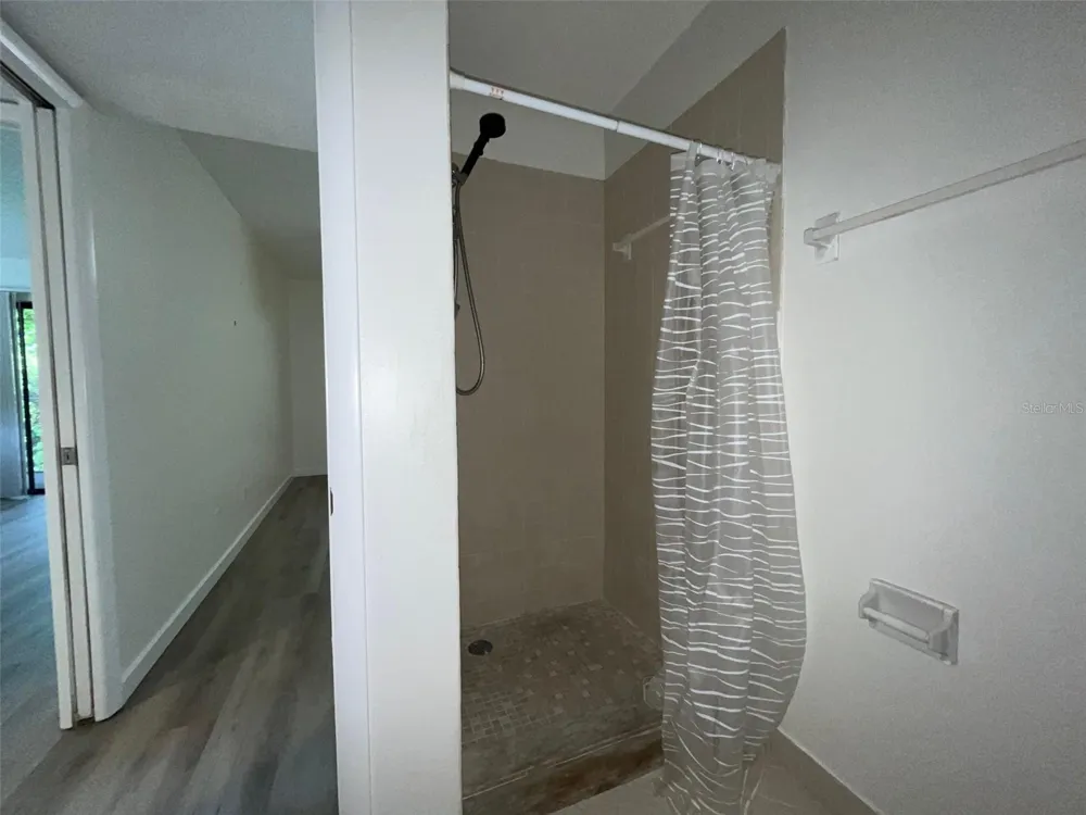 3300 FOX CHASE CIRCLE #219 Palm Harbor, FL 34683