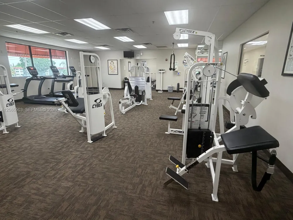 400 S Hollybrook Dr #306 Pembroke Pines, FL 33025