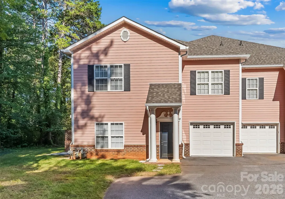 1360 21st Avenue NE Hickory, NC 28601