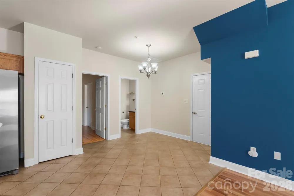 1360 21st Avenue NE Hickory, NC 28601