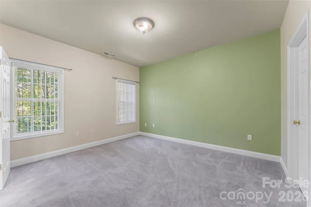 1360 21st Avenue NE Hickory, NC 28601