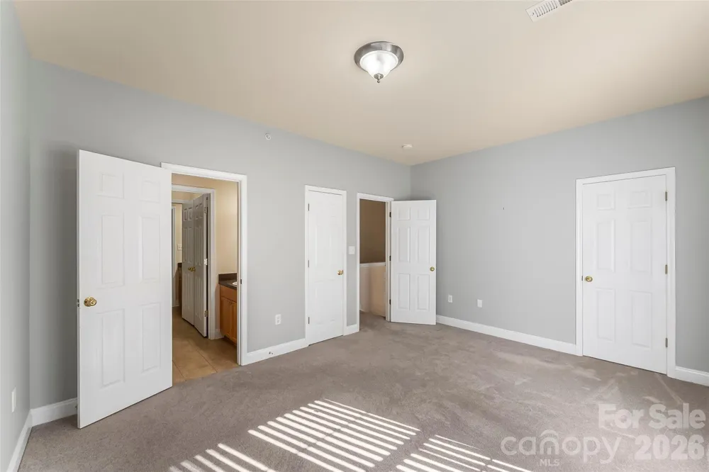 1360 21st Avenue NE Hickory, NC 28601
