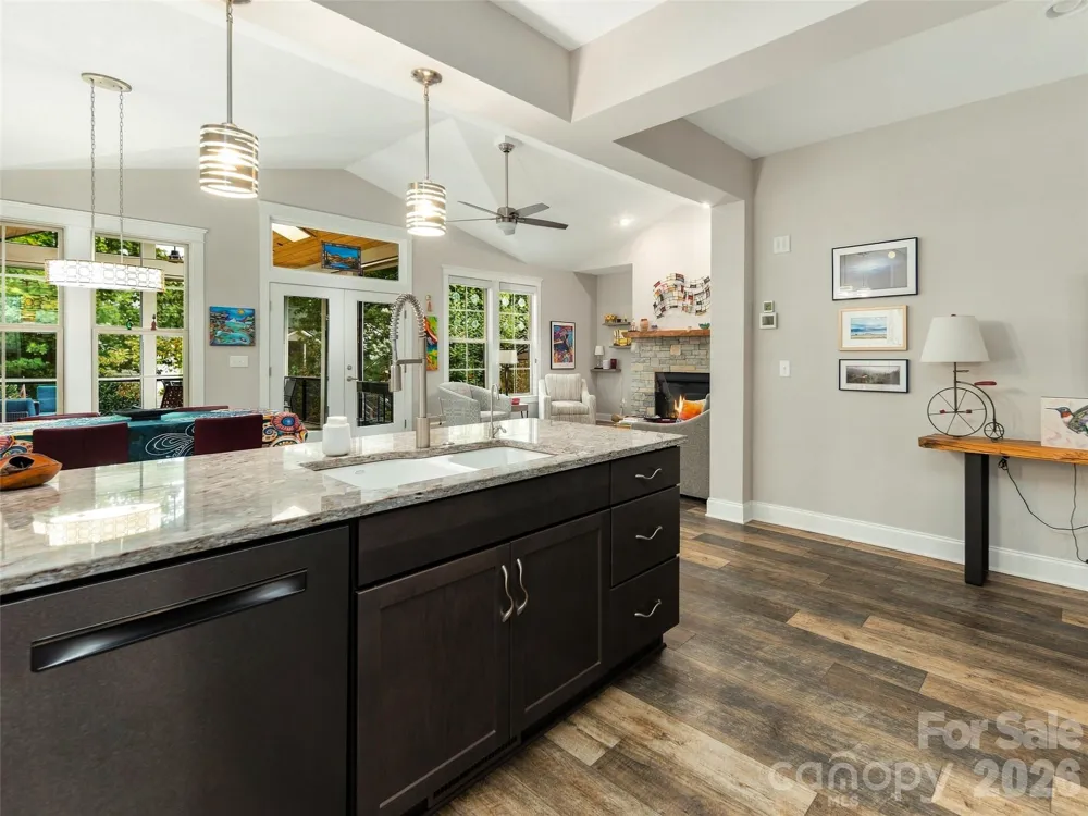 40 Buckhorn Gap Road Biltmore Lake, NC 28715