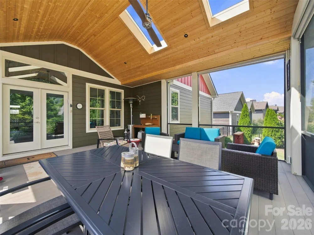 40 Buckhorn Gap Road Biltmore Lake, NC 28715