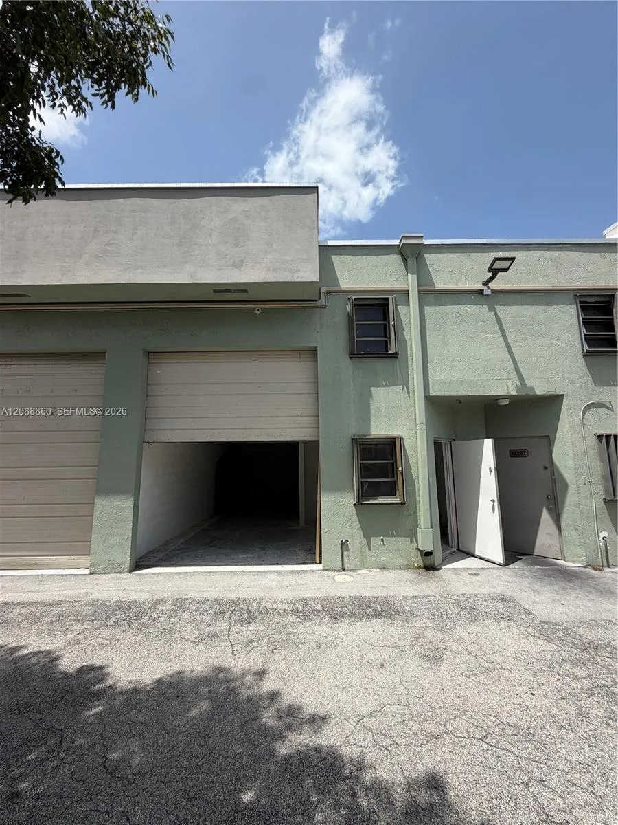12290 SW 131st Ave #14 Miami, FL 33186