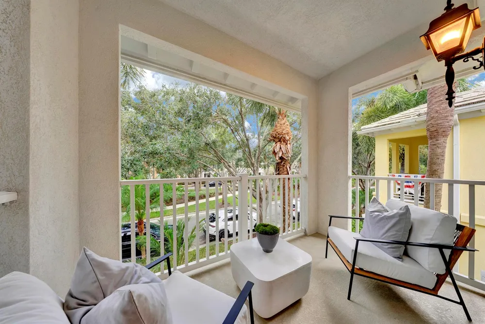 3049 E Community Drive Jupiter, FL 33458