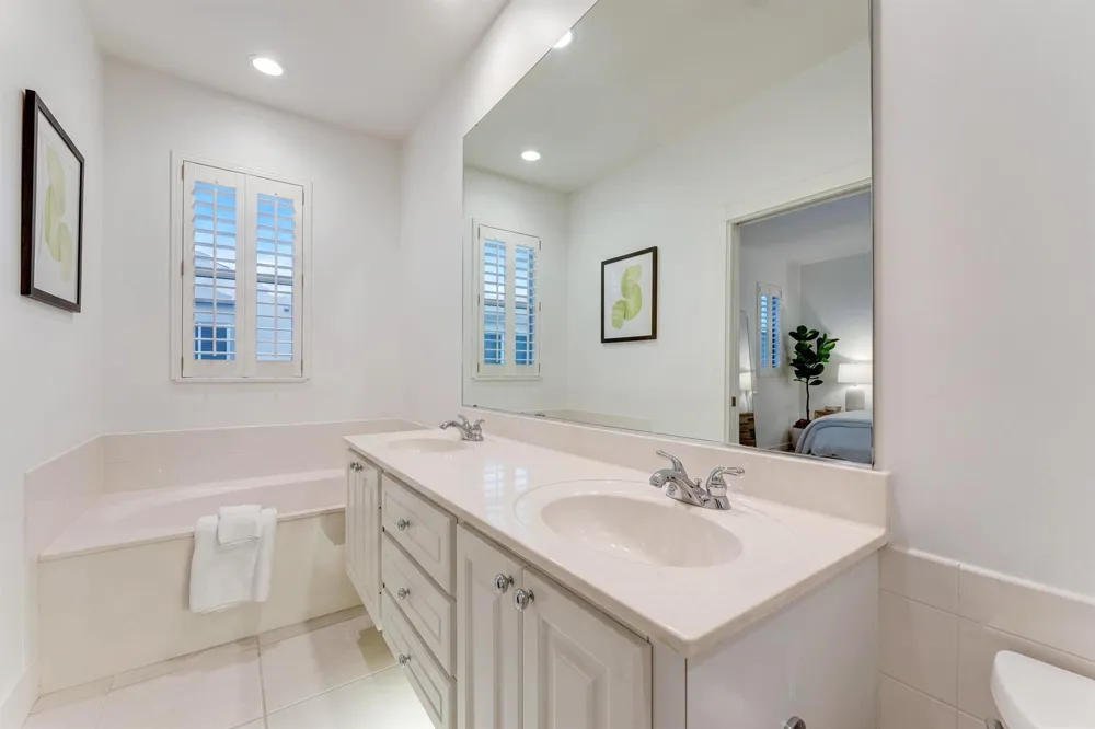3049 E Community Drive Jupiter, FL 33458
