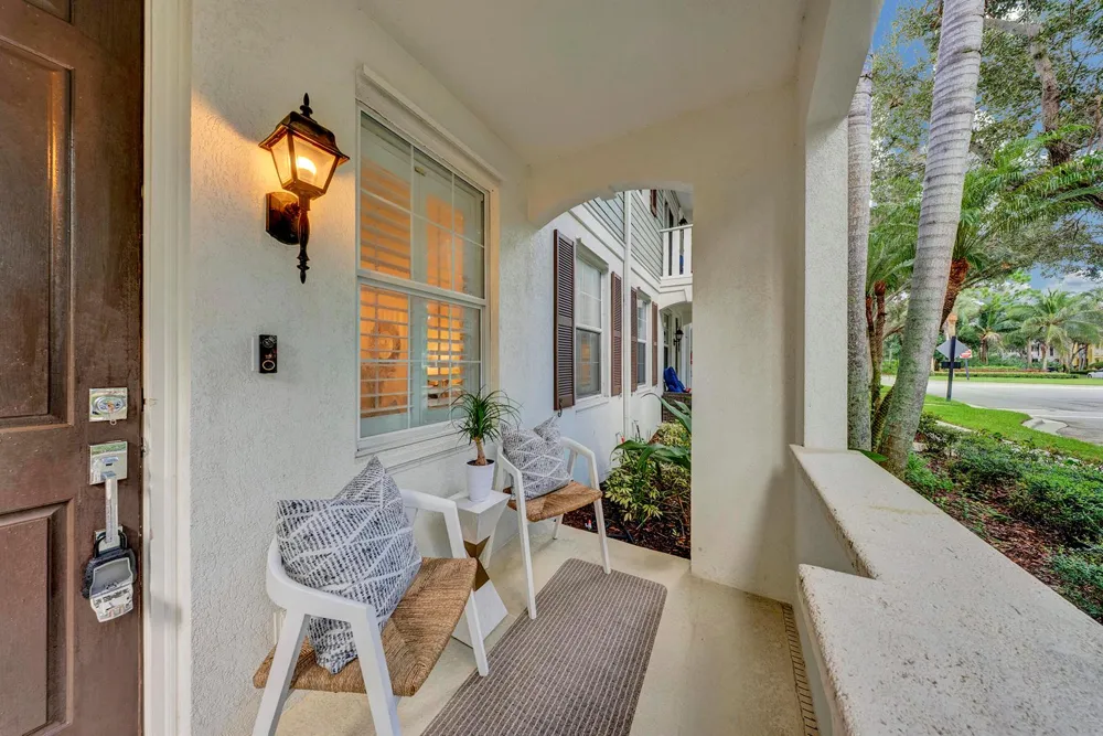 3049 E Community Drive Jupiter, FL 33458