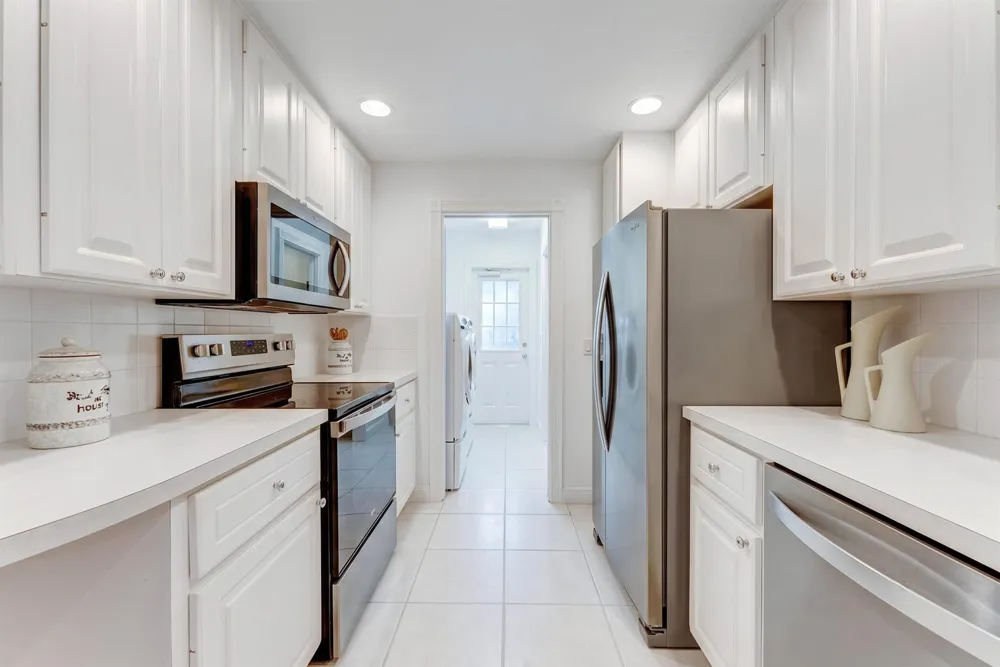 3049 E Community Drive Jupiter, FL 33458