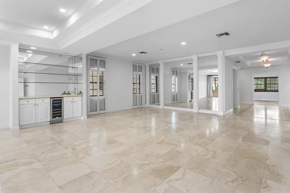5841 Ocean Boulevard #F2 Ocean Ridge, FL 33435