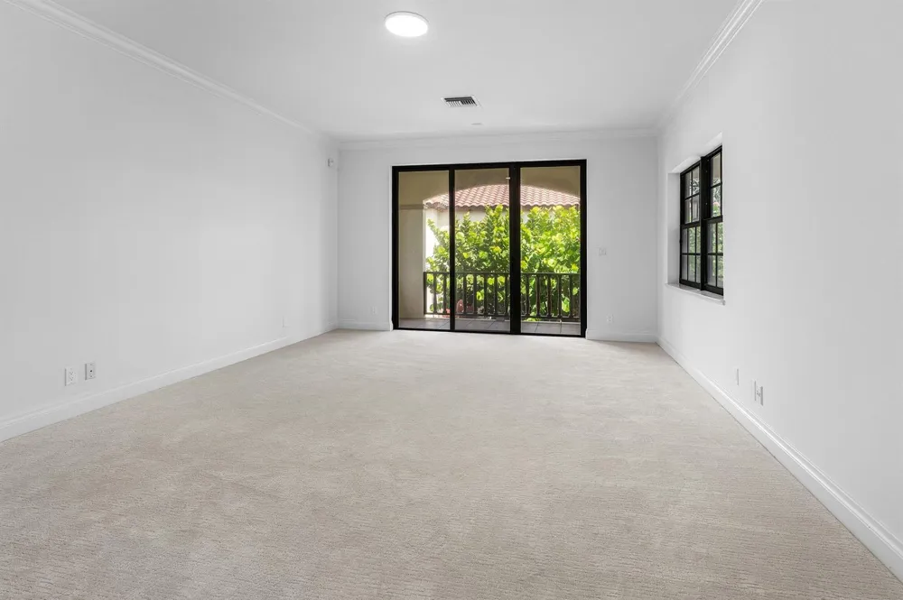 5841 Ocean Boulevard #F2 Ocean Ridge, FL 33435