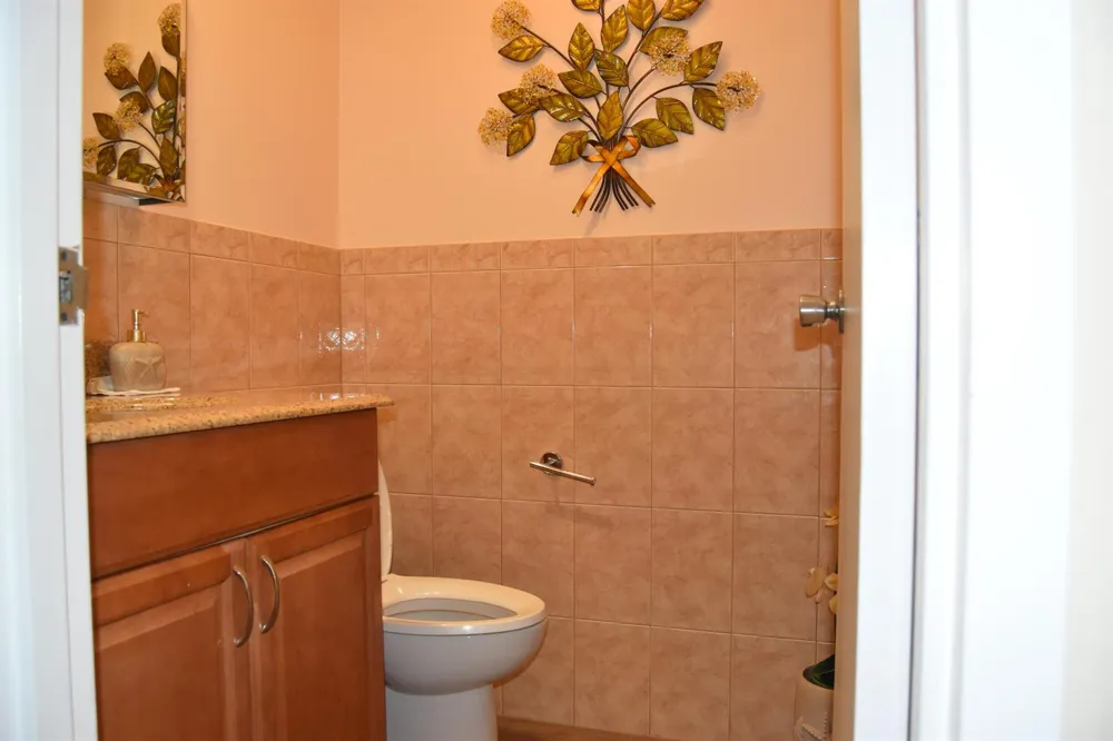 75 WATERFORD D Delray Beach, FL 33446