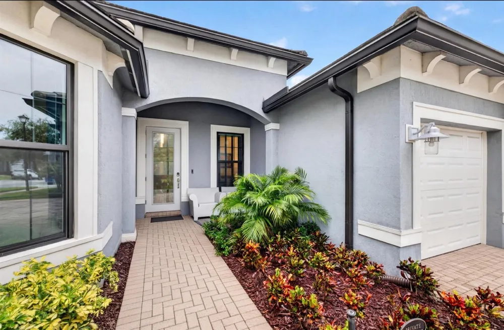 4529 Pinehurst Trail W Oakland Park, FL 33309