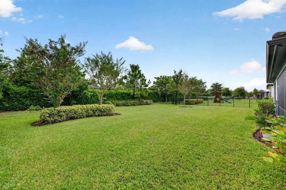4529 Pinehurst Trail W Oakland Park, FL 33309