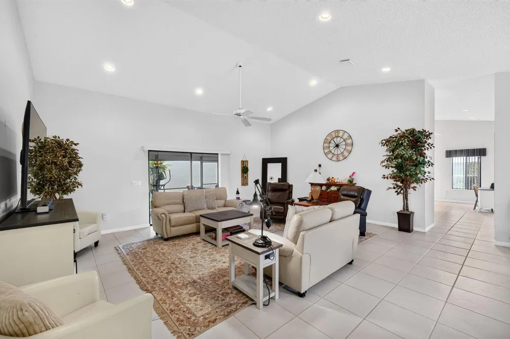 2320 Riviera Drive Delray Beach, FL 33445