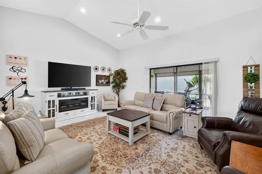 2320 Riviera Drive Delray Beach, FL 33445