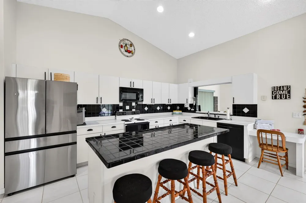 2320 Riviera Drive Delray Beach, FL 33445