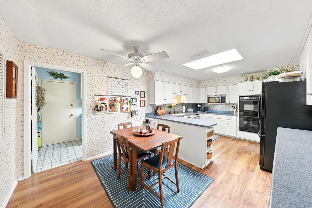1834 Rhinevalley Drive Arlington, TX 76012