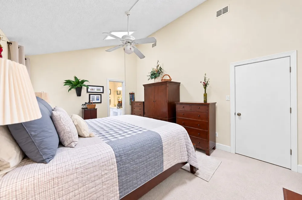 1834 Rhinevalley Drive Arlington, TX 76012